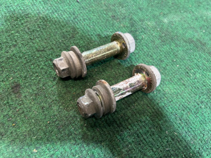 น็อตปรับศูนย์ล้อหลัง SUBARU FORESTER OEM 20540AA111 SF5 1997 EJ20G AT