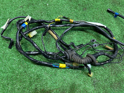 Mazo de cables del portón SUBARU FORESTER OEM 81812FC000 SF5 1997 EJ20G AT