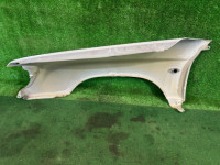 右フロントフェンダー SUBARU FORESTER OEM 57120FC000 SF5 1997 SILVER 406