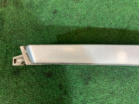 Embellecedor bajo el faro derecho SUBARU FORESTER OEM 57112FC000SG SF5 1997