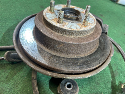 Rear hubs SUBARU FORESTER OEM 26310AA051 28016FC000 28411AA000 28411AA010 SF5 SG5 BG5 1997 EJ20G AT