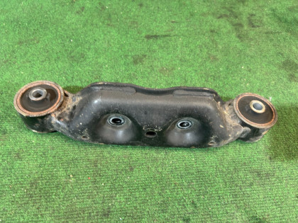 Soporte del diferencial 41310AG023 SUBARU OUTBACK
