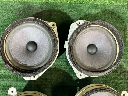 Speakers SUBARU OUTBACK OEM 86301AG000 86301AG010 86301AG100 BP9 2004