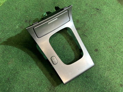 Консоль селектора акпп SUBARU OUTBACK OEM 92121AG060 BP9 2004