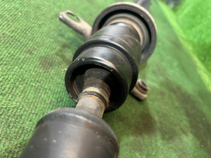 传动轴 МТ SUBARU LEGACY OEM 27111AE091, 27111AE092 BH5 2002 EJ208 MT5