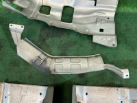 แผ่นกันความร้อนท่อไอเสีย SUBARU OUTBACK OEM 42054AG000 59024AG061 59024AG071 BP9 2004 EJ253 AT