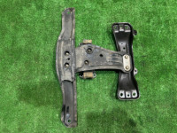 Travesaño de la caja de cambios manual SUBARU LEGACY OEM 41011AE020 41011AE100 41011FE050 BH5 2002 EJ208 MT5