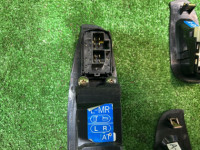 车窗控制模块 черный SUBARU LEGACY OEM 83071AE080 83071AE040 BH5 2002 EJ208 MT5