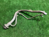 Tubo de enchimento do depósito SUBARU LEGACY OEM 42066AE100 BH5 2002 WHITE 51E