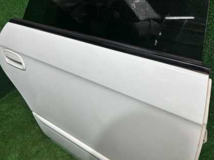 右后门 SUBARU LEGACY OEM 60400AE400 BH5 2002 WHITE 51E