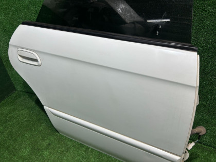 右后门 SUBARU LEGACY OEM 60400AE400 BH5 2002 WHITE 51E