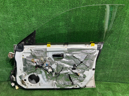 Дверь передняя правая SUBARU LEGACY OEM 60009AE000 BH5 2002 WHITE 51E