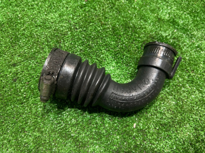ท่ออินเตอร์คูลเลอร์ правый SUBARU LEGACY OEM 14462AA081 BH5 2002 EJ208 MT5