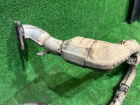 Catalisador Выпускной коллектор SUBARU LEGACY OEM 44102AE080 44179AE030 BH5 2002 EJ208 MT5