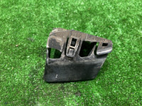 Suporte direito do para-choques traseiro 57707AE060 SUBARU LEGACY