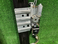 ซันรูฟด้านหลัง SUBARU LEGACY OEM 65410AE031OB BH5 2002 WHITE 51E