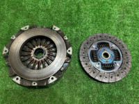 クラッチ一式（フライホイール・カバー・ディスク） Сцепление SUBARU LEGACY OEM 30210AA530 30100AA791 12342AA050 BH5 2002 EJ208 MT5