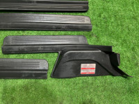 Sill trims черные SUBARU LEGACY OEM 94060AE000ML 94060AE010ML 94061AE120ML 94061AE010ML BH5 2002 WHITE 51E