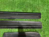Sill trims черные SUBARU LEGACY OEM 94060AE000ML 94060AE010ML 94061AE120ML 94061AE010ML BH5 2002 WHITE 51E