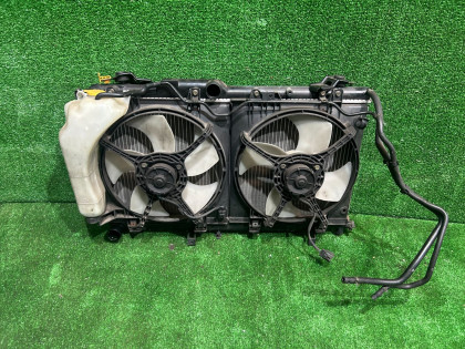 Radiador do motor SUBARU LEGACY OEM 45111AE032 BH5 2002 EJ208 MT5