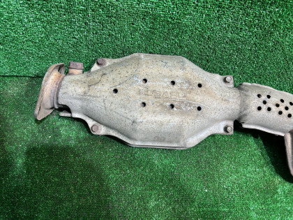 Secção central do escape катализатор SUBARU LEGACY OEM 44200AE120 BH5 2002 EJ208 MT5