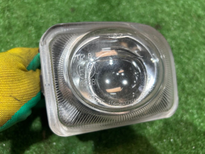 Farol de nevoeiro direito 114-20751 R SUBARU LEGACY OEM 84501AE180 BH5 2002
