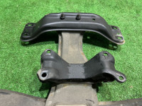 手动变速箱托梁 SUBARU LEGACY OEM 41022AC180 41011AE020 BE5 BH5 1999 EJ208 MT5