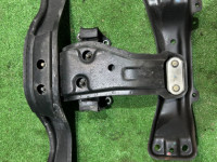 手动变速箱托梁 SUBARU LEGACY OEM 41022AC180 41011AE020 BE5 BH5 1999 EJ208 MT5