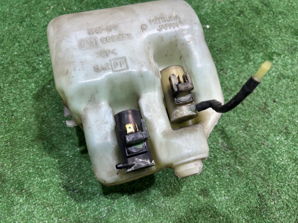 Depósito del limpiaparabrisas SUBARU LEGACY OEM 86610AE010 BHE BH9 BH5 BE5 BE9 BEE 1999 EJ208 MT5