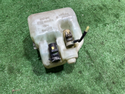 Depósito del limpiaparabrisas SUBARU LEGACY OEM 86610AE010 BHE BH9 BH5 BE5 BE9 BEE 1999 EJ208 MT5