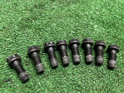 飞轮螺栓 МТ длиные SUBARU LEGACY OEM 800610740 BE5 1999 EJ208 MT5