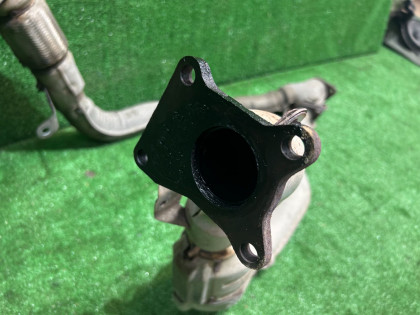 触媒 коллектор выпускной SUBARU LEGACY OEM 44102AC100 44101AE070 44104AC021 BE5 BH5 1999 EJ208 MT5