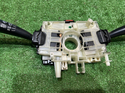 Блок подрулевых переключателей оптитрон SUBARU LEGACY OEM 83111AE000 BHE BH9 BH5 BE5 BE9 BEE 1999 EJ208 MT5