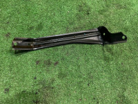 Suporte esquerdo do para-choques dianteiro 57707AE130 SUBARU LEGACY