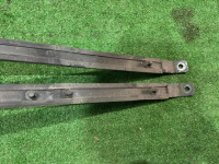 Correas del depósito de combustible SUBARU LEGACY OEM 42017AE010  42017AE000 BE5 1999 EJ208 MT5