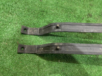 Correas del depósito de combustible SUBARU LEGACY OEM 42017AE010  42017AE000 BE5 1999 EJ208 MT5