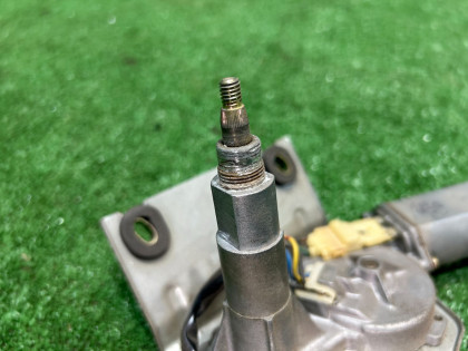 Motor del limpia trasero Дефект резьбы SUBARU LEGACY OEM 86512AE010 BE5 BE9 BEE 1999 EJ208 MT5