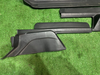 คิ้วชายบันได черные SUBARU LEGACY OEM 94060AE000ML 94060AE010ML 94061AE120ML 94061AE010ML BE5 BE9 BEE 1999 BLACK 47A, 88H