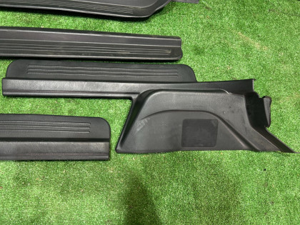 คิ้วชายบันได черные SUBARU LEGACY OEM 94060AE000ML 94060AE010ML 94061AE120ML 94061AE010ML BE5 BE9 BEE 1999 BLACK 47A, 88H