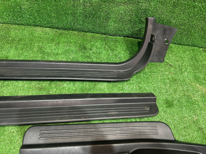 คิ้วชายบันได черные SUBARU LEGACY OEM 94060AE000ML 94060AE010ML 94061AE120ML 94061AE010ML BE5 BE9 BEE 1999 BLACK 47A, 88H
