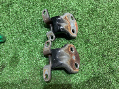 左前门铰链 SUBARU LEGACY OEM 61220AC000 61220AC010 BE5 1999 BLACK 47A, 88H