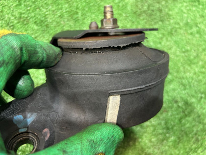 发动机支座 SUBARU LEGACY OEM 41022AE010, 41022AE000 BE5 BH5 1999 EJ208 MT5