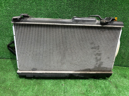 Radiador del motor 45111AE030 SUBARU LEGACY