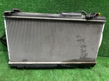 Радиатор двигателя SUBARU LEGACY OEM 45111AE030 BE5 1999 EJ208 MT5