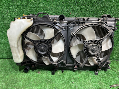 Радиатор двигателя SUBARU LEGACY OEM 45111AE030 BE5 1999 EJ208 MT5