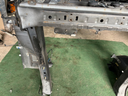 ラジエーターコアサポート SUBARU LEGACY OEM 53060AE000 BE5 1999 BLACK 47A, 88H