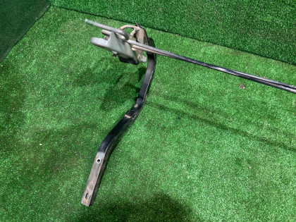 Trunk lid torsion bars SUBARU LEGACY OEM 57529AE000 57520AE000 57520AE010 BE5 BE9 BEE 1999 BLACK 47A, 88H
