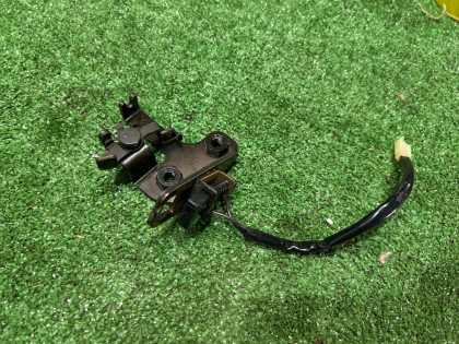 กลอนล็อกฝากระโปรงท้าย 57534AC010 SUBARU LEGACY