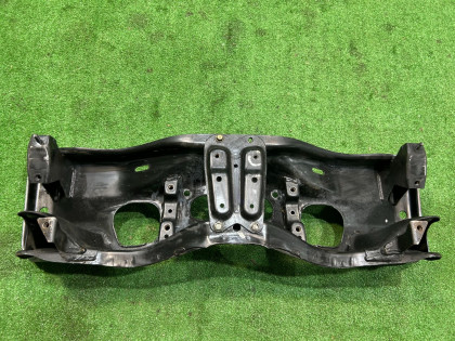 Travessa dianteira SUBARU LANCASTER OEM 20101AE021 BH9 BE9 1998 EJ254 AT