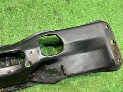 Travessa dianteira SUBARU LANCASTER OEM 20101AE021 BH9 BE9 1998 EJ254 AT